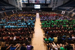Rice's nearly 1,000 new freshmen gathered in Tudor Fieldhouse Aug. 19 for the traditional faculty address. (Photo by Jeff Fitlow)